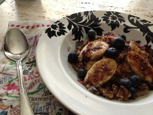 Caramelized Bananas, Walnuts and Steel Cut Oats